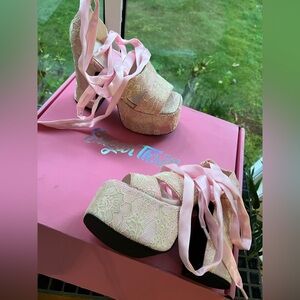 Sugar Thrillz Lace Ribbon Platforms Heels Size 5